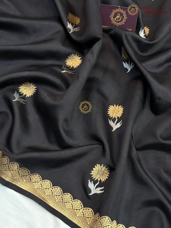 Black Pure Silk Handloom Banarasi Saree with Kadhwa Motifs