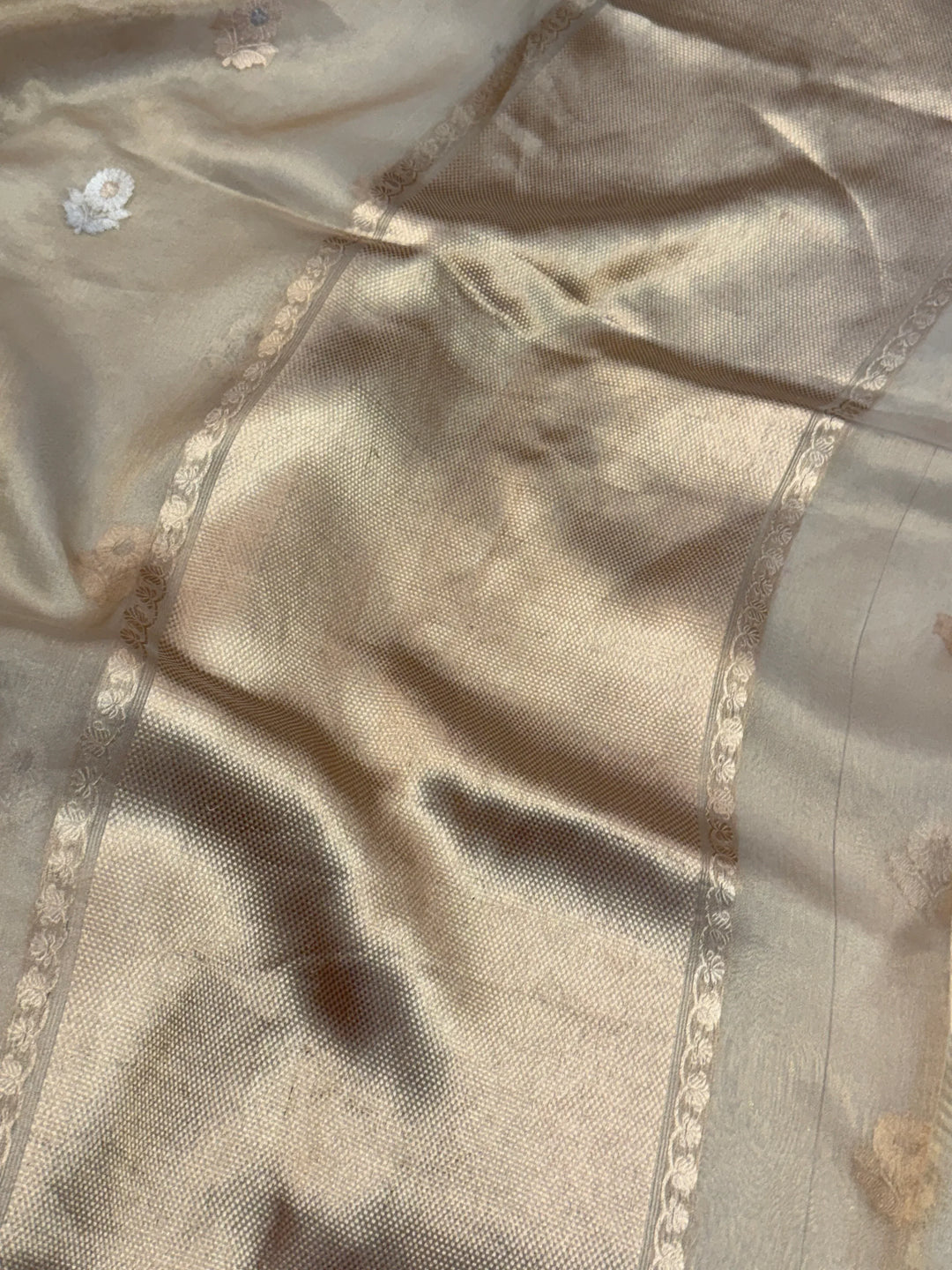 Cream Pure Tissue Silk Handloom Banarasi Saree