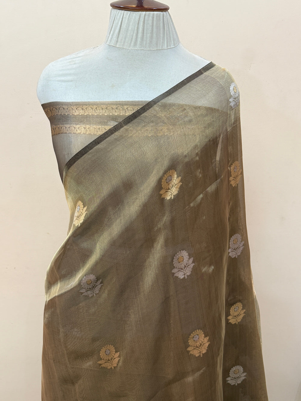 Bottle Green Pure Tissue Silk Handloom Banarasi Saree