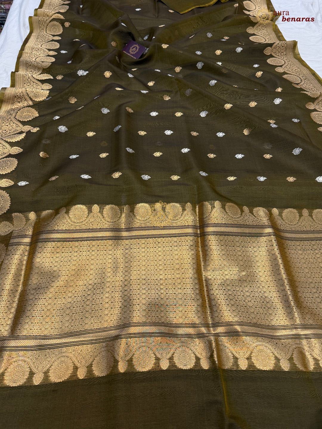 Mehendi Green Pure Banarasi Handloom Kora Silk Saree