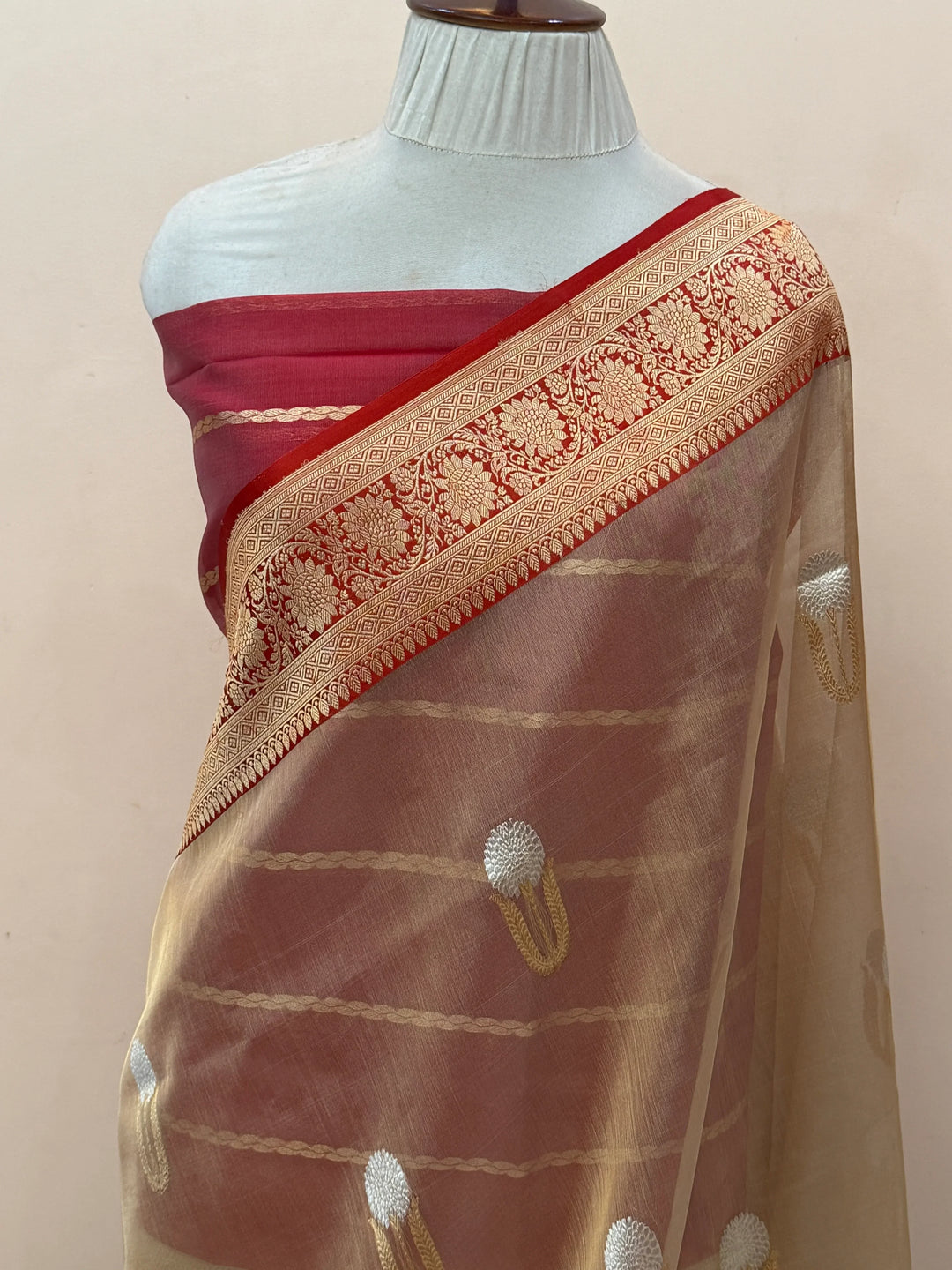 Golden Pure Tissue Silk Handloom Banarasi Saree