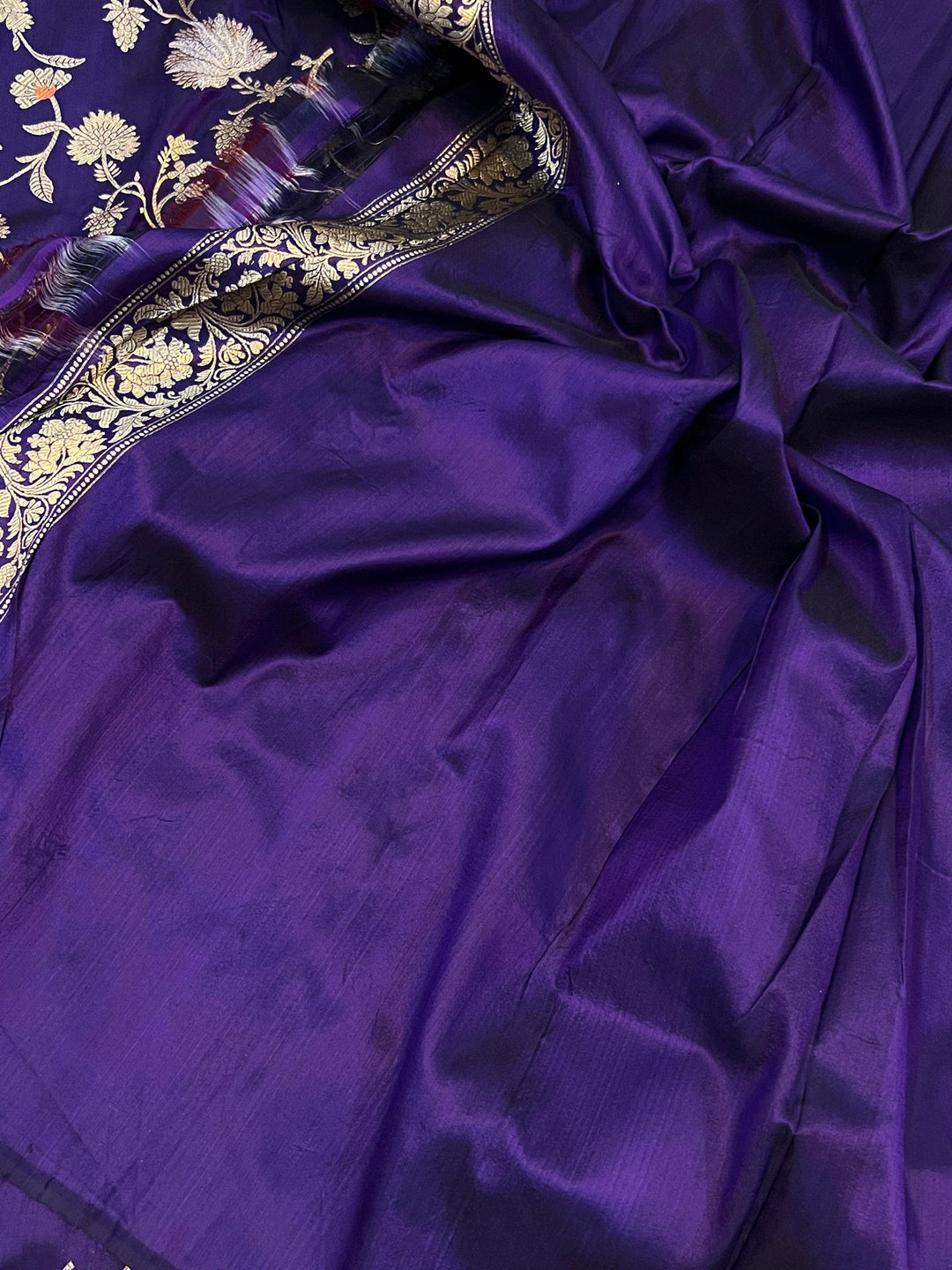 Plain blouse piece with border included with Meenakari Banarasi Katan silk saree