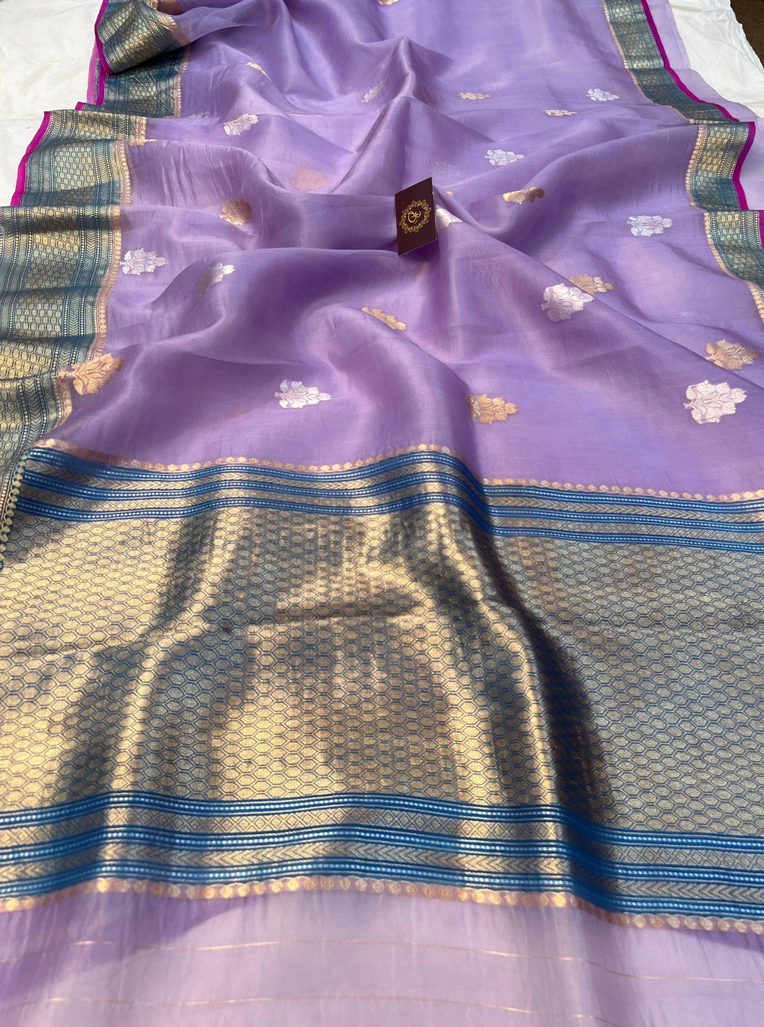 Lavender Banarasi Handloom Kora Silk Saree - Aura Benaras