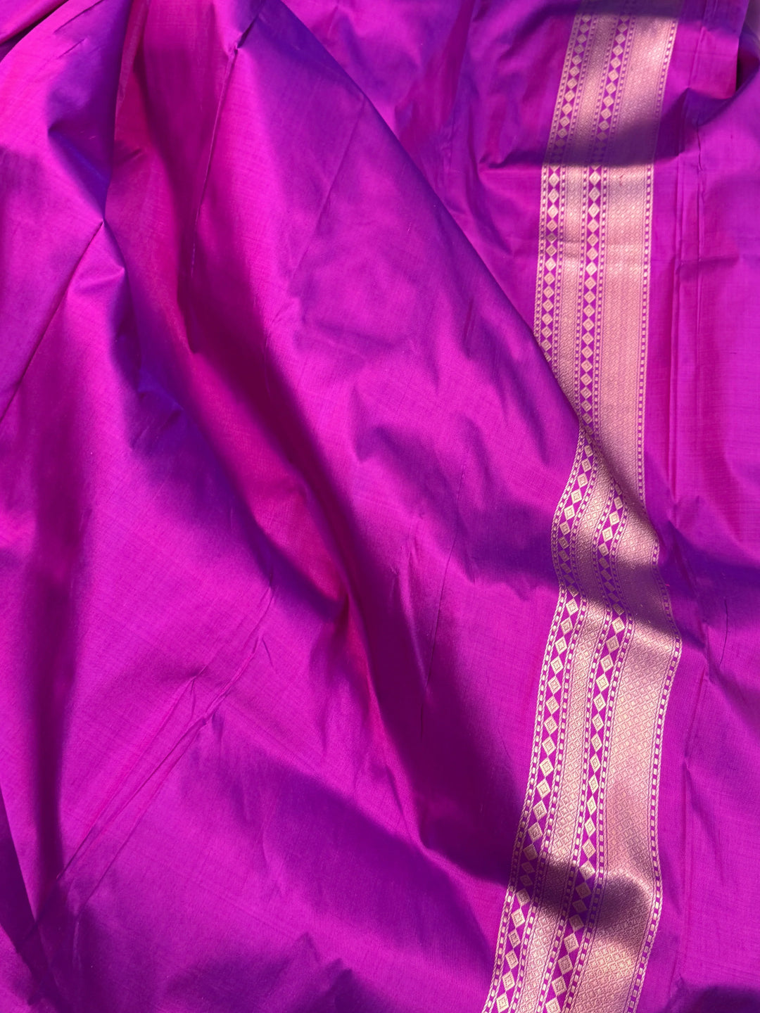 Magenta Purple Pure Katan silk Handloom Banarasi Saree