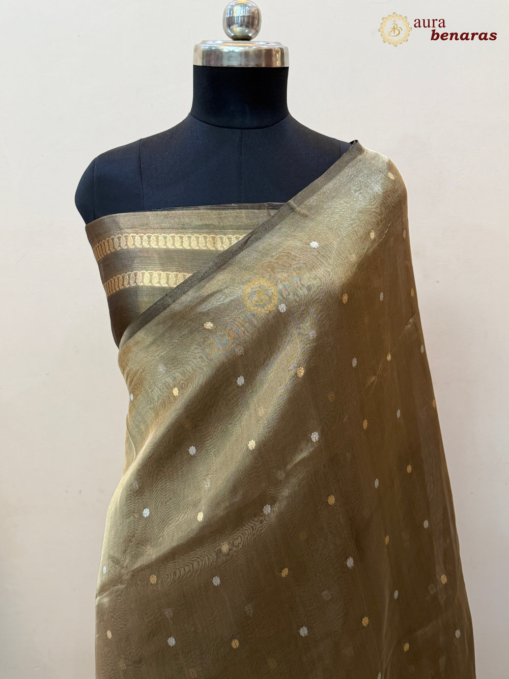 Buy Black Pure Tissue Silk Banarasi Saree – Shaded Colors & Kadhwa Sona Rupa Butis