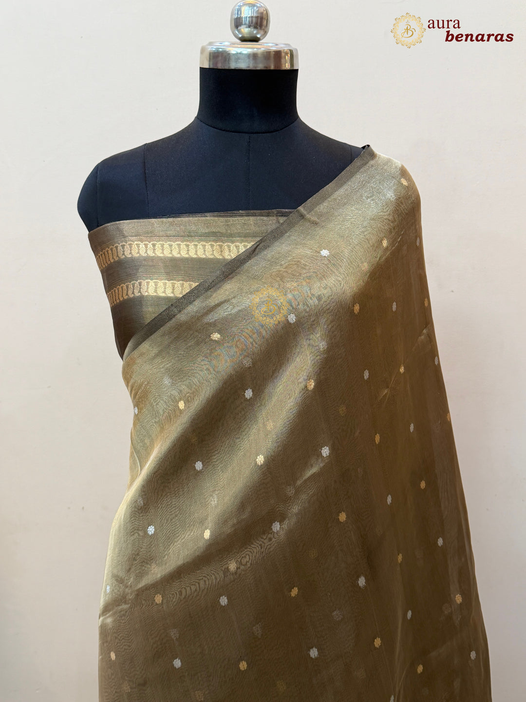 Buy Black Pure Tissue Silk Banarasi Saree – Shaded Colors & Kadhwa Sona Rupa Butis
