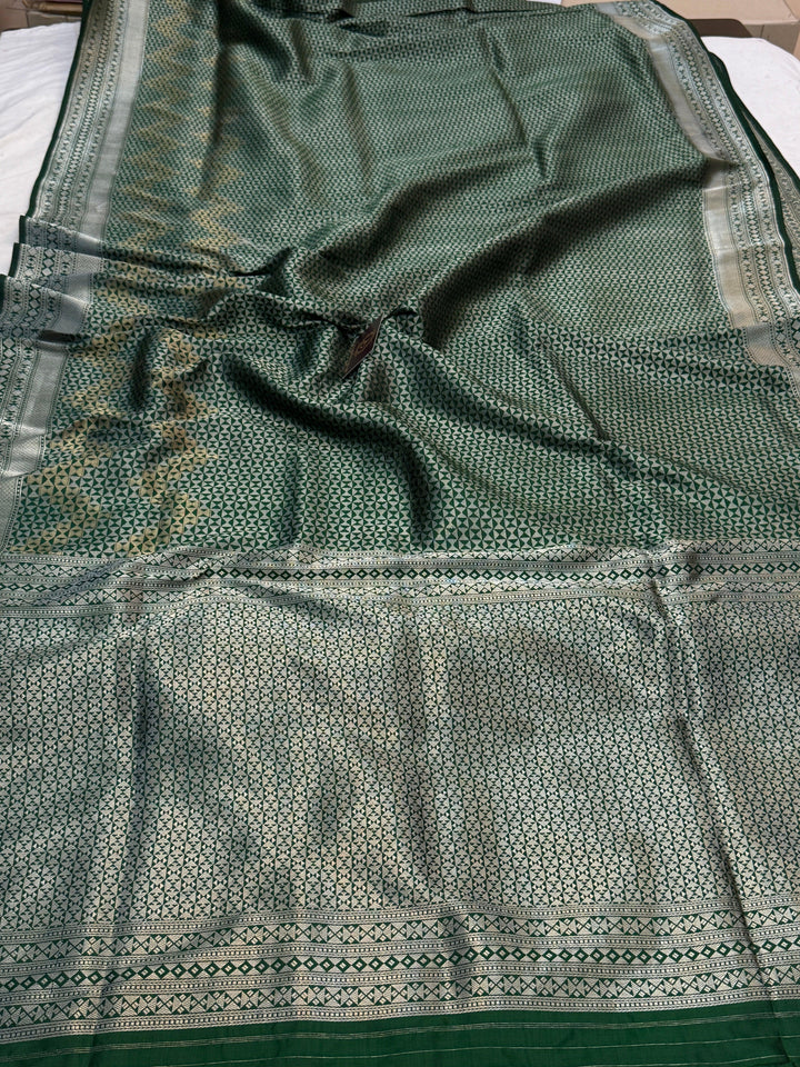 Green Pure Katan silk Handloom Banarasi Saree
