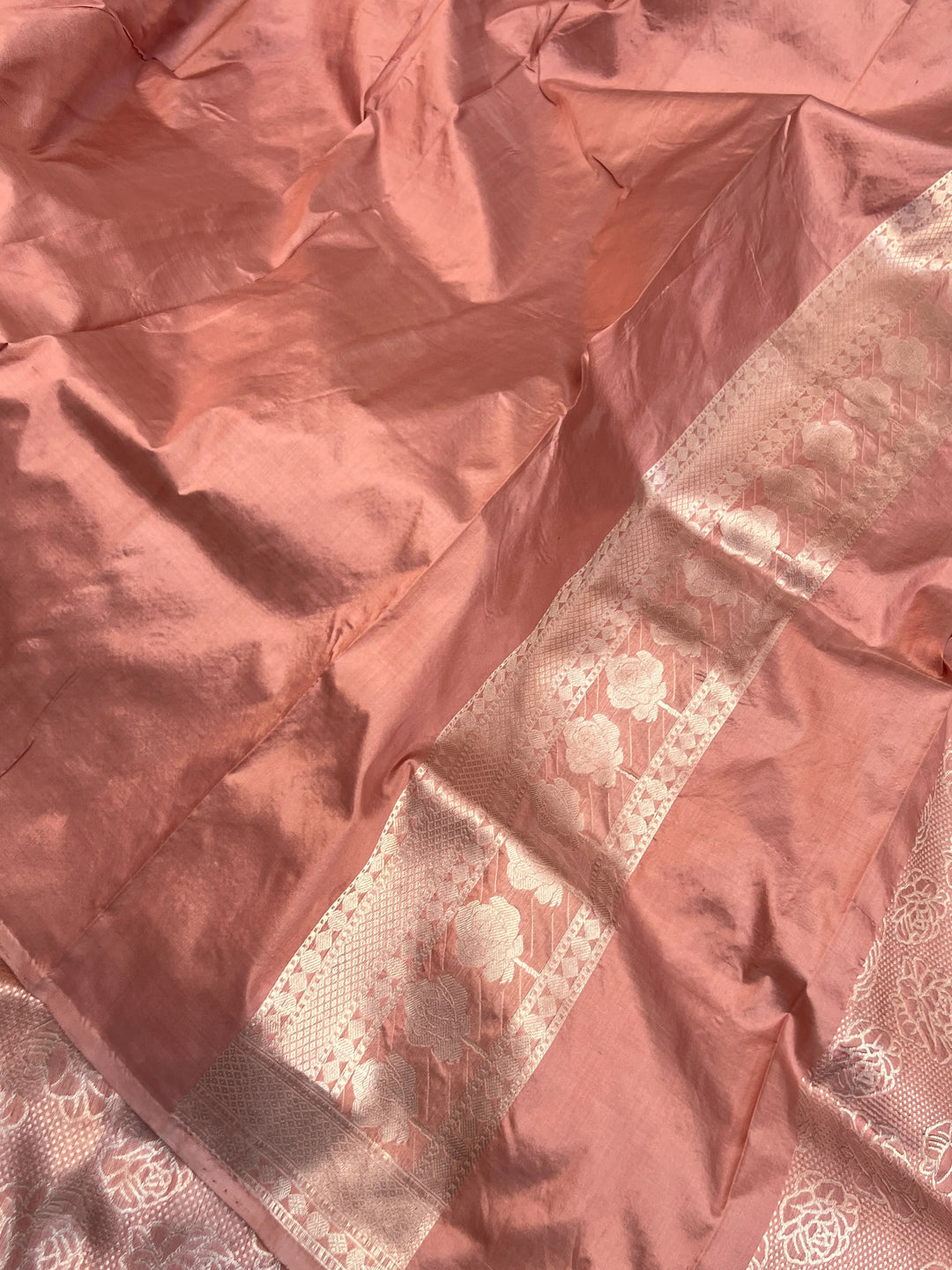 Pastel Peach Pure Katan silk Handloom Banarasi Saree