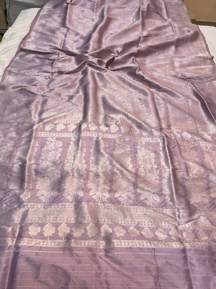 Lining Lavender Pure Katan silk Handloom Banarasi Saree