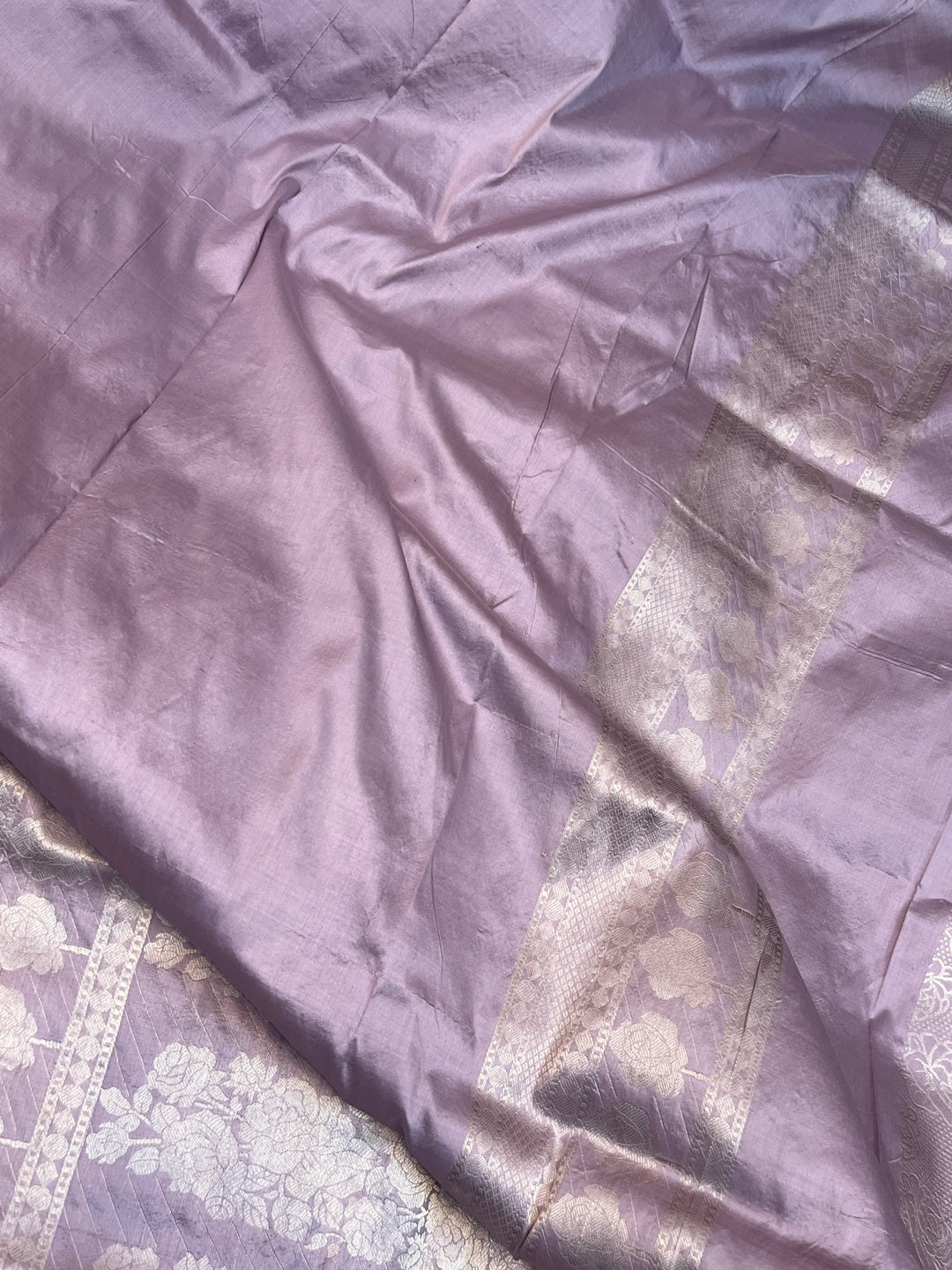 Lining Lavender Pure Katan silk Handloom Banarasi Saree