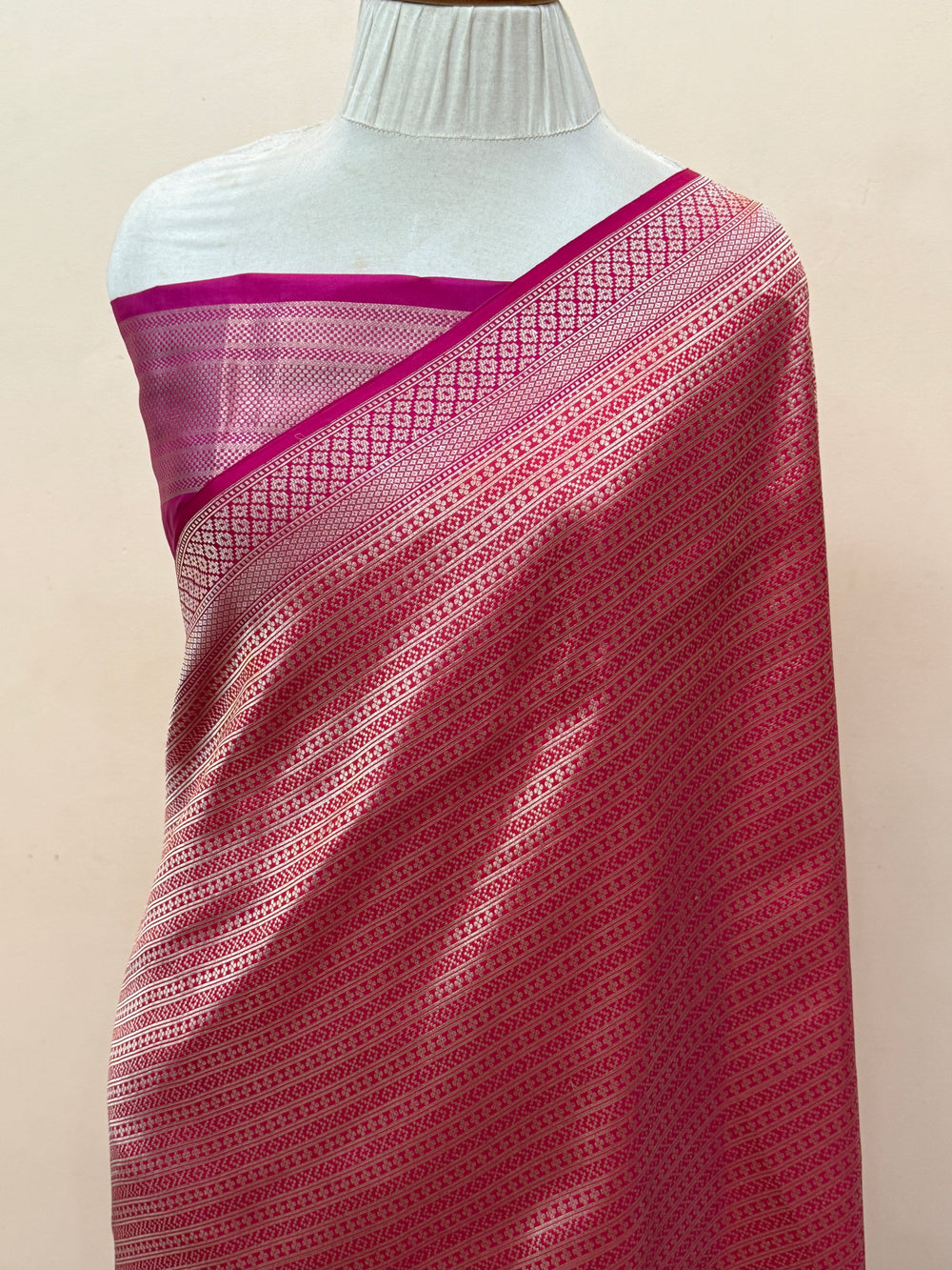 Redish Pink Pure Katan silk Handloom Banarasi Saree