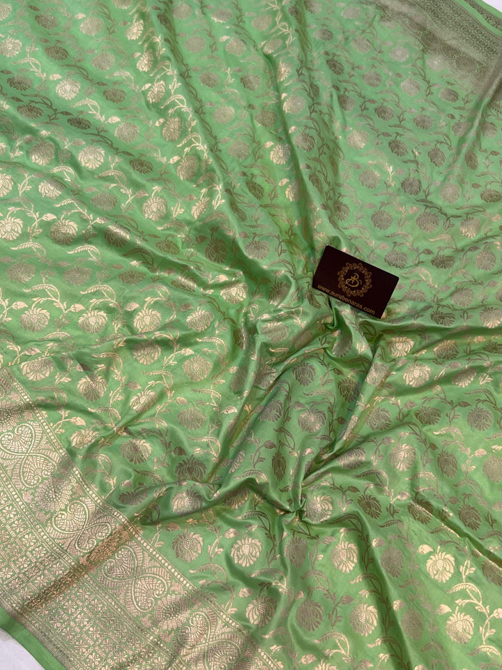 Green Pure Banarasi Handloom Katan Silk Saree - Aura Benaras