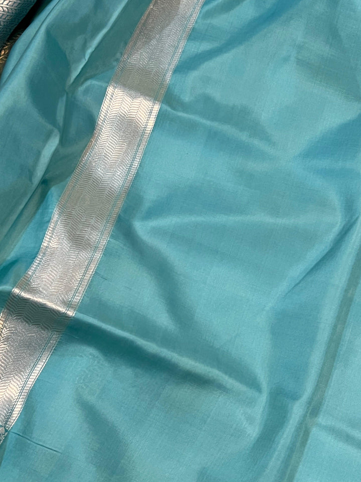 Blue Banarasi Handloom Katan Silk Saree - Aura Benaras