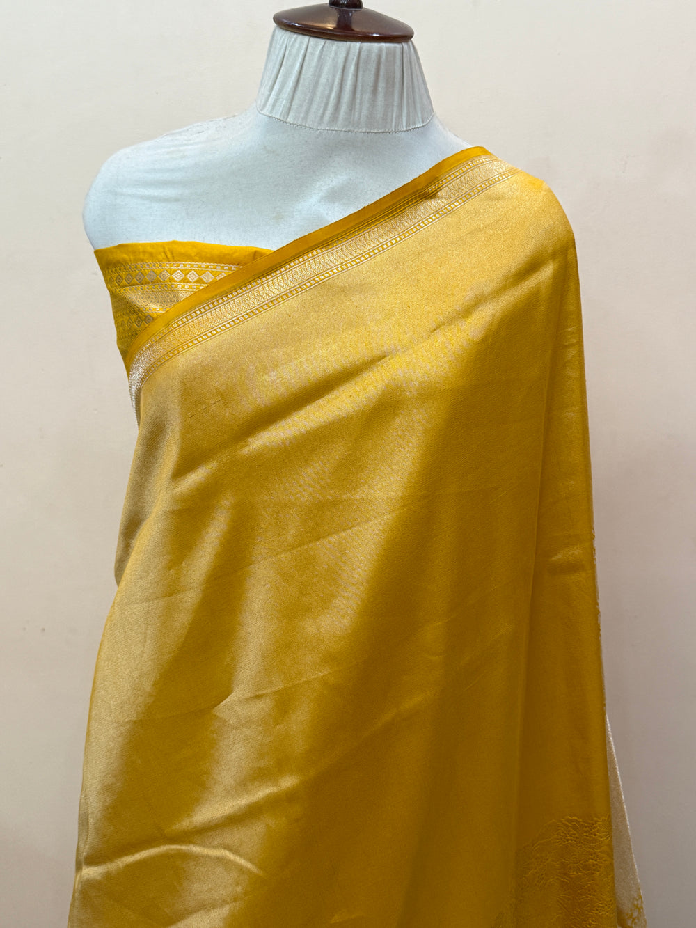 Yellow Pure Katan silk Handloom Banarasi Saree