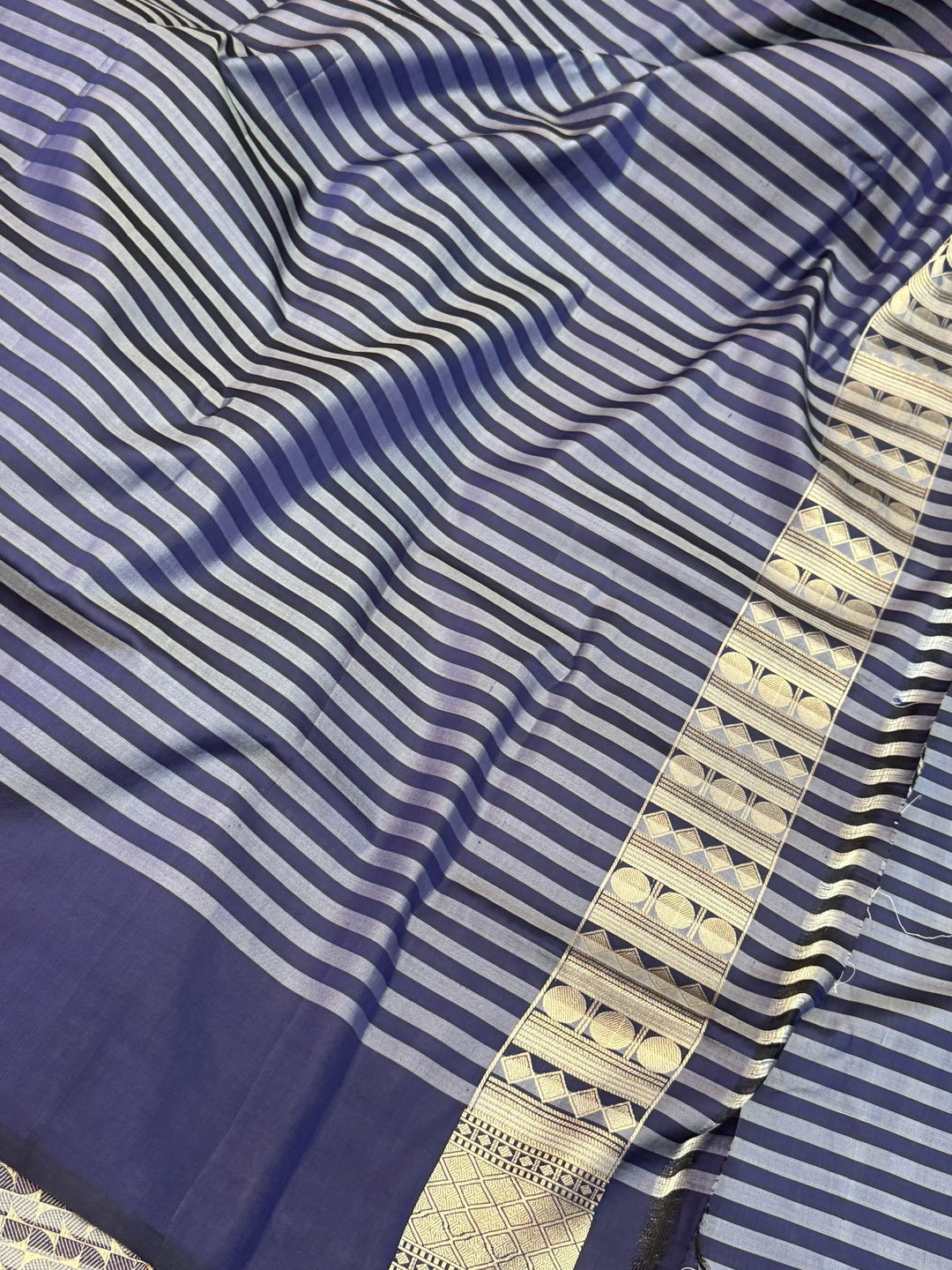 Navy Blue Banarasi Handloom Katan Silk Saree