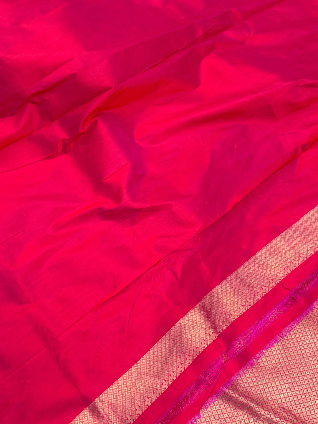 Rani Pink Pure Katan silk Handloom Banarasi Saree