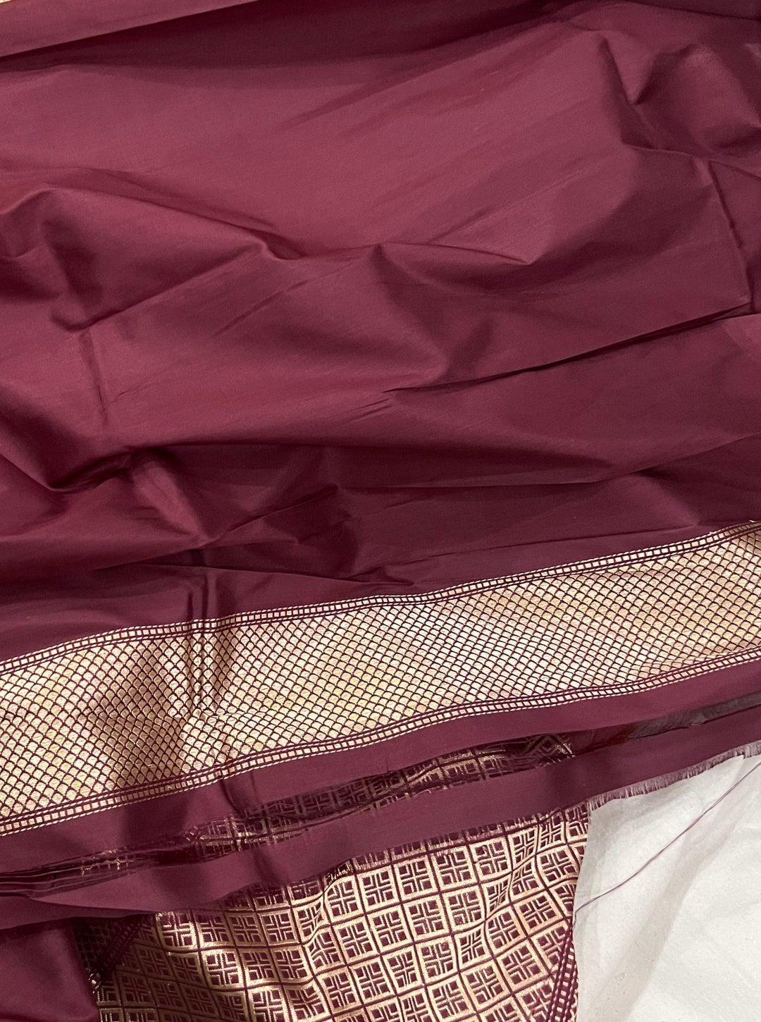 Maroon Handloom Pure Katan Silk Saree - Aura Benaras