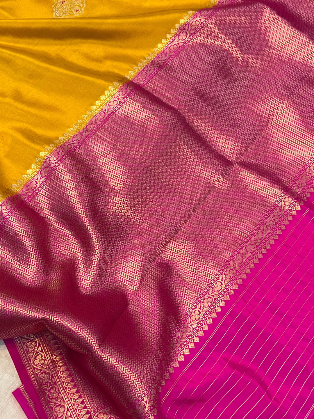 Buy Mustard Yellow Pure Banarasi Handloom Silk Saree | Aura Benaras