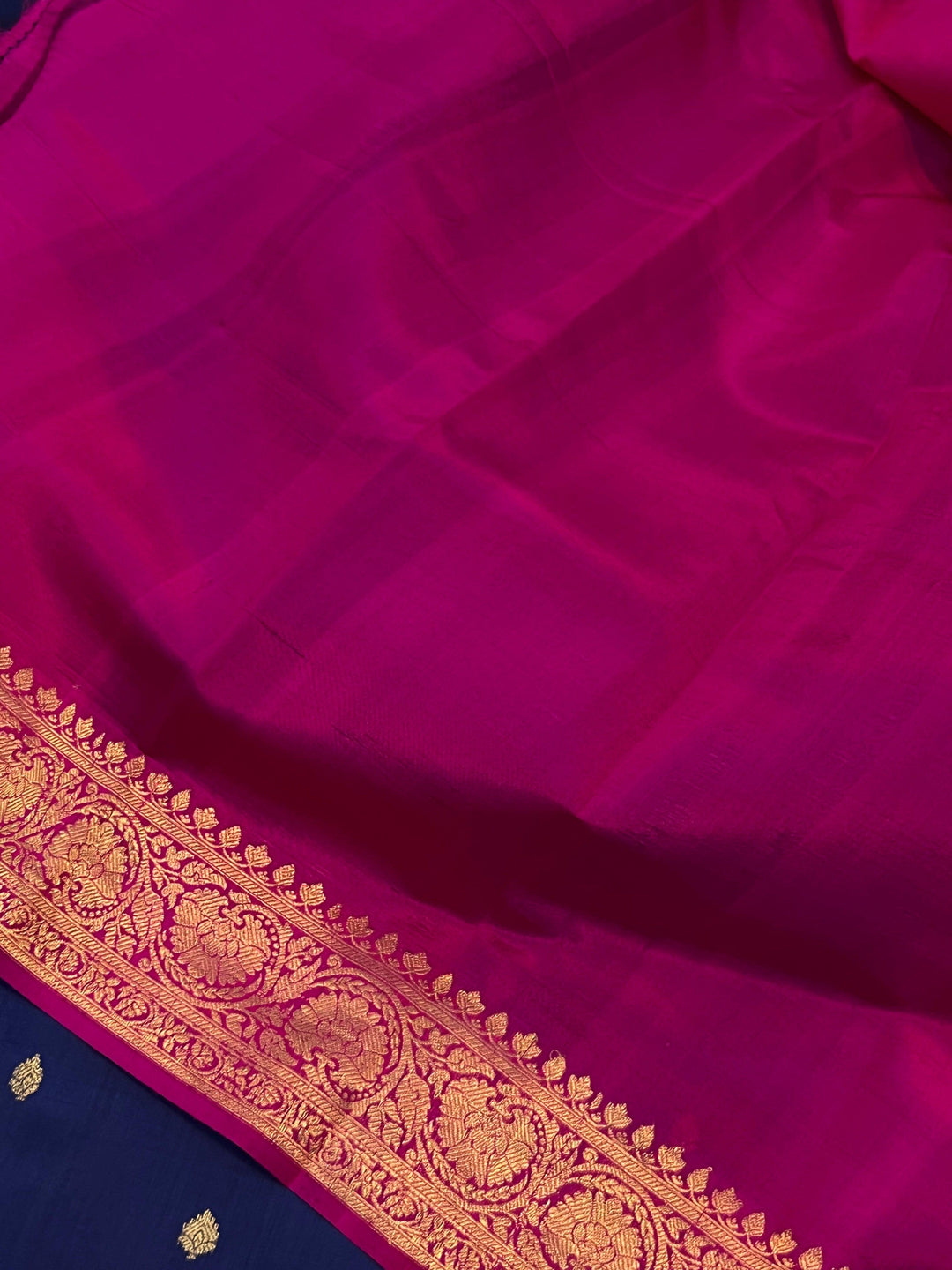 Buy Navy Blue Pure Banarasi Handloom Silk Saree | Aura Benaras