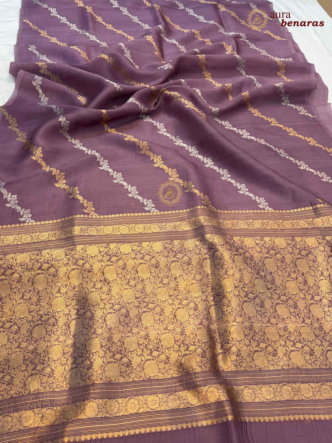 Dusty Lavender Kora Silk Banarasi Saree with Kadwa Jaal – Aura Benaras