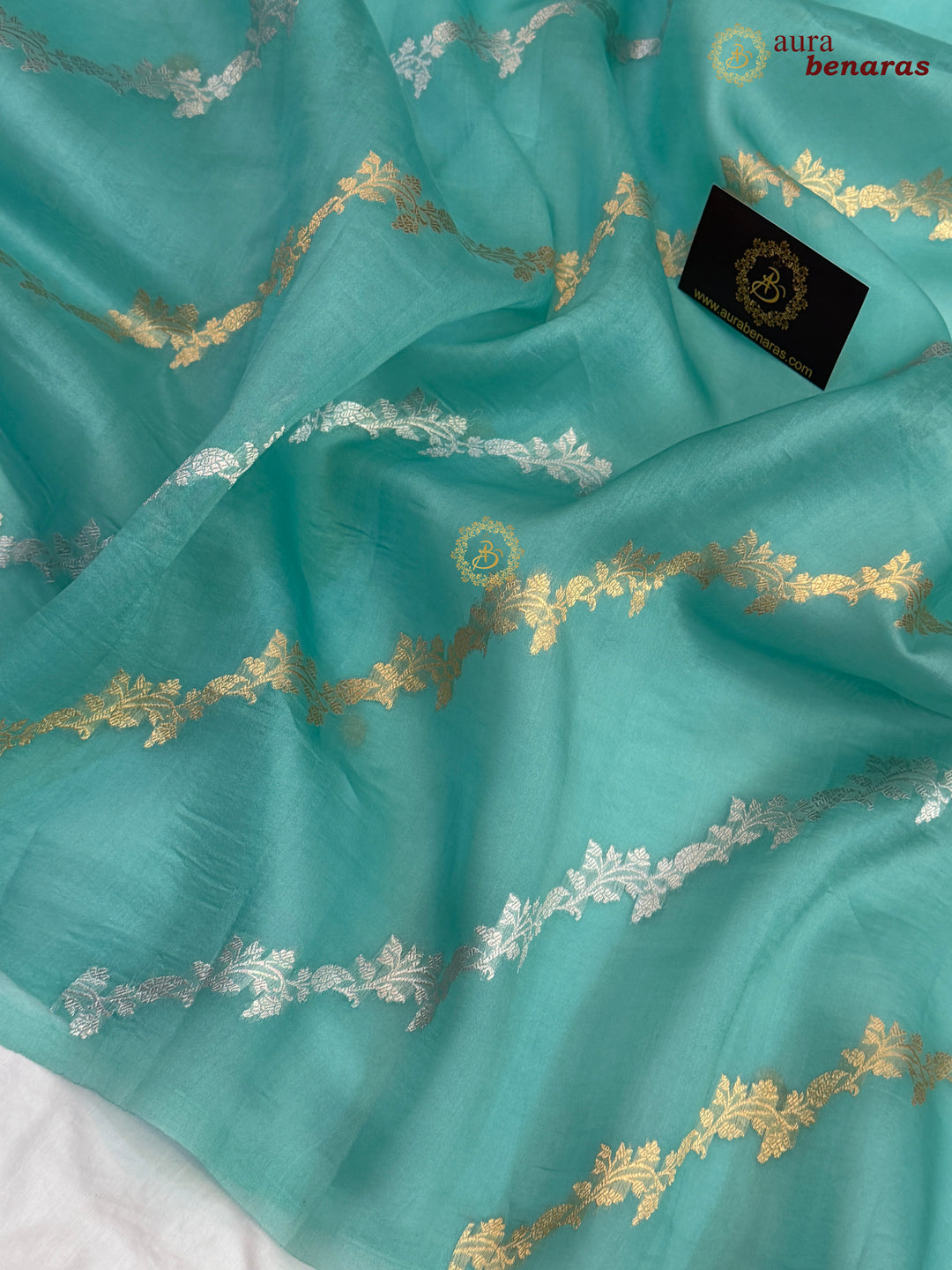 Turquoise Blue Kora Silk Banarasi Saree with Kadwa Jaal – Aura Benaras