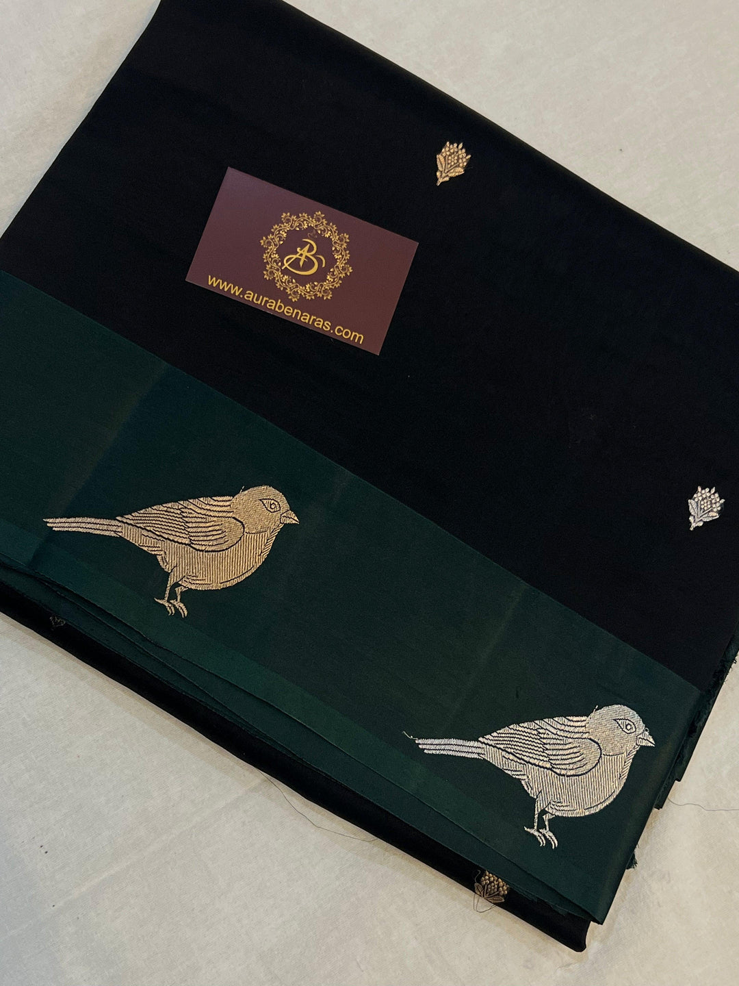 Buy Bottle Green Banarasi Handloom Kora Silk Saree | Kadhwa Weave | Aura Benaras