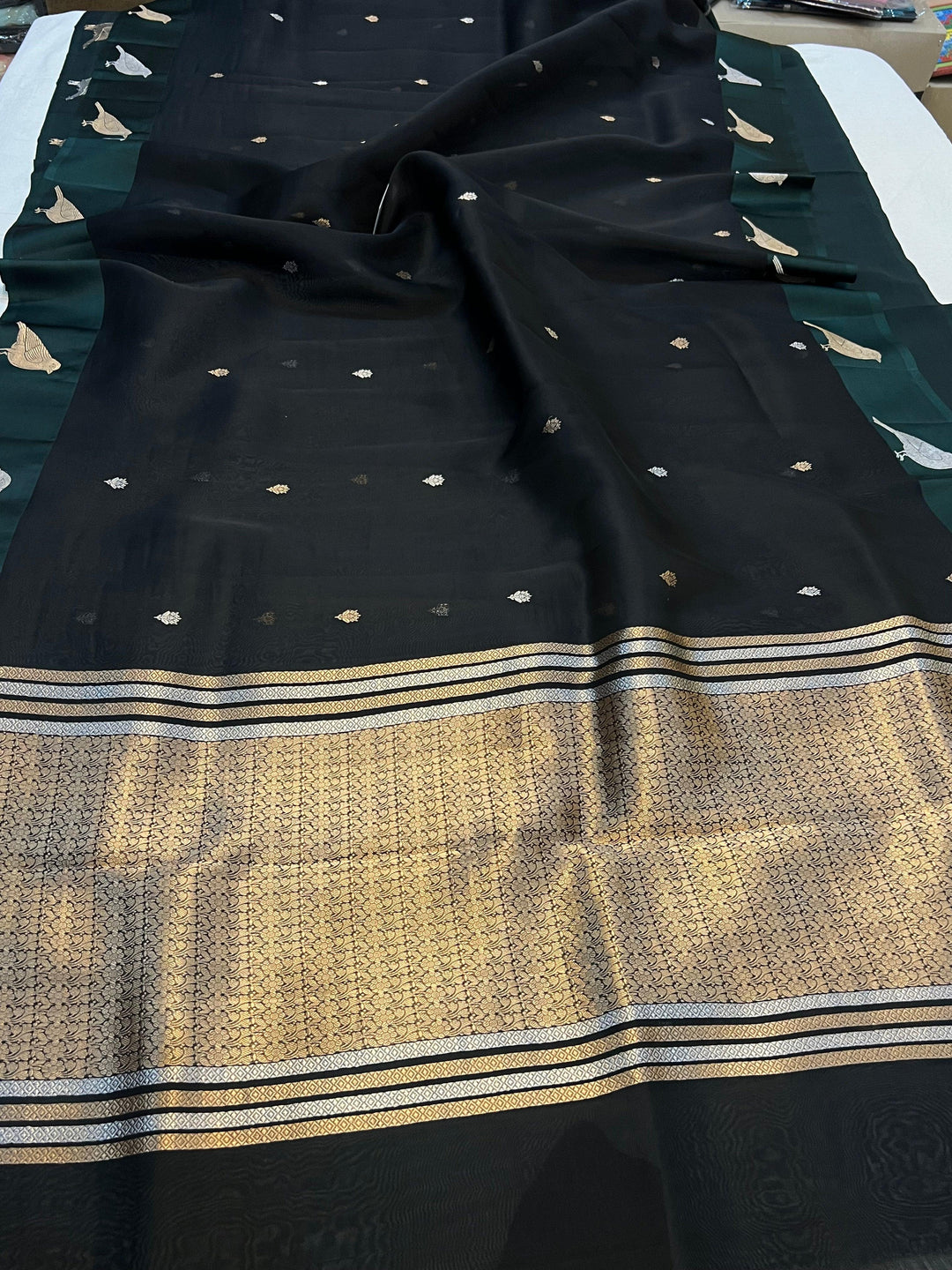 Buy Bottle Green Banarasi Handloom Kora Silk Saree | Kadhwa Weave | Aura Benaras