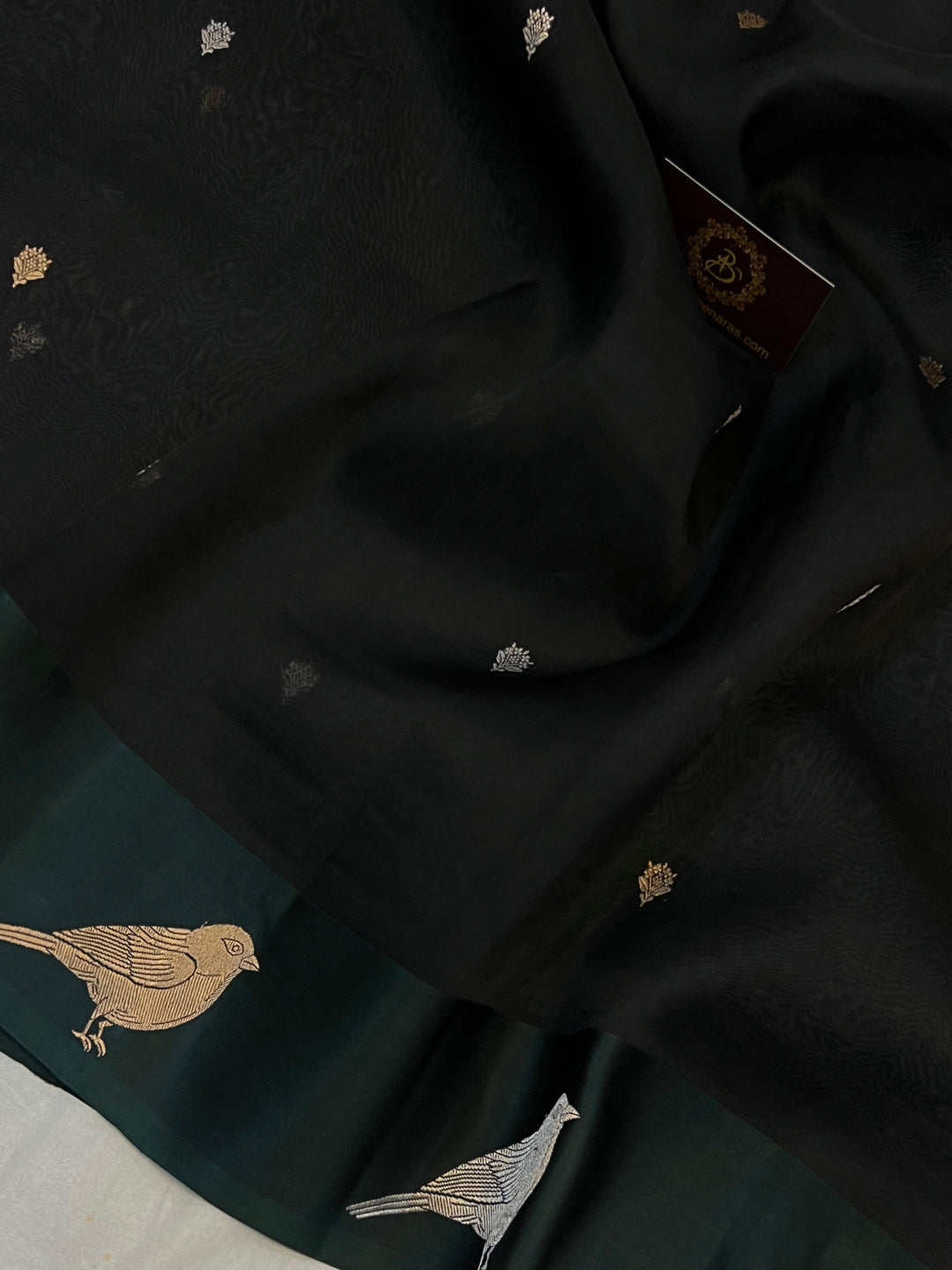 Buy Bottle Green Banarasi Handloom Kora Silk Saree | Kadhwa Weave | Aura Benaras