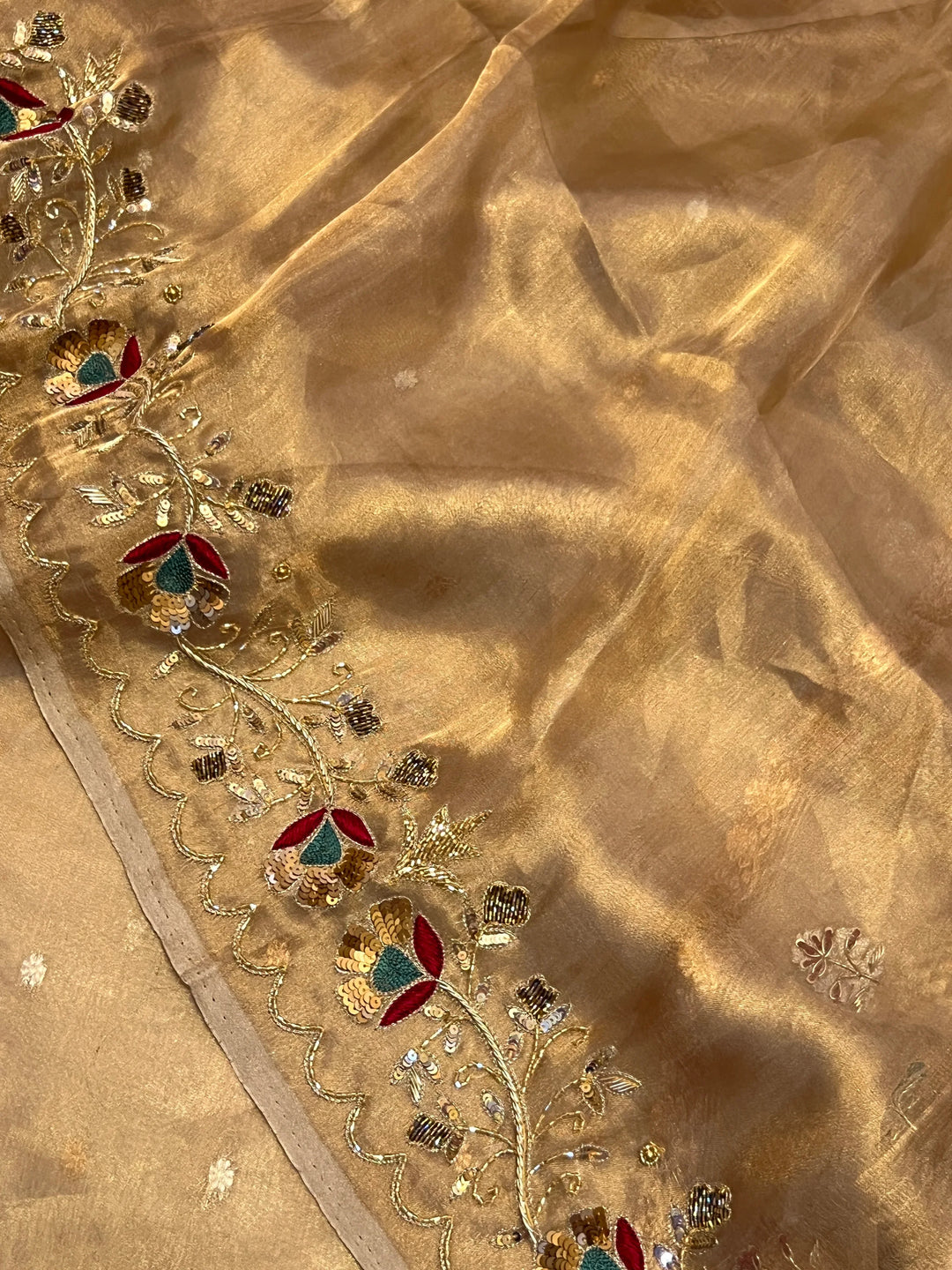 Pre Order :: Antique Golden Pure Tissue Silk Handloom Banarasi Saree