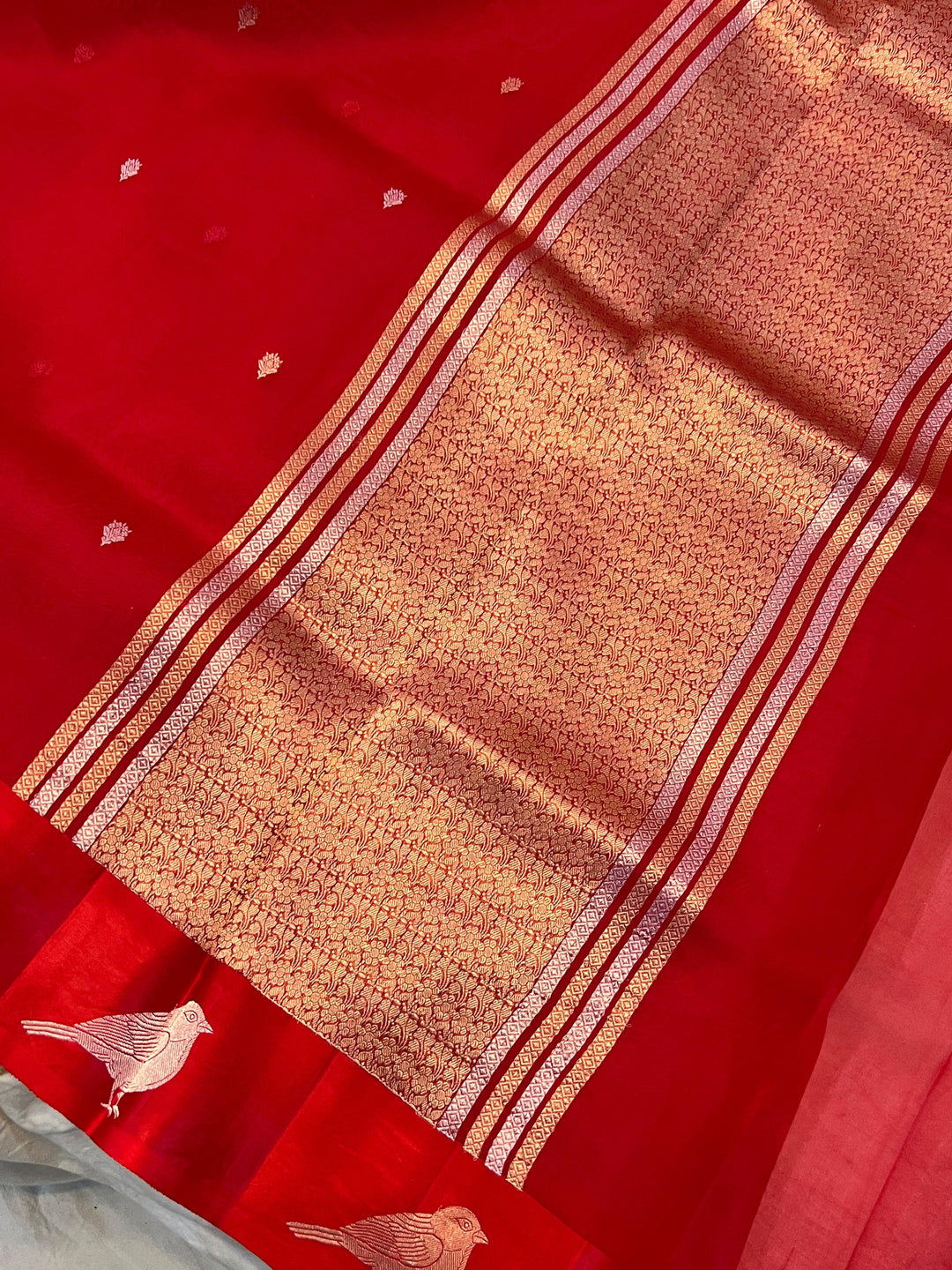Red Banarasi Handloom Kora Silk Saree | Kadhwa Weave | Aura Benaras