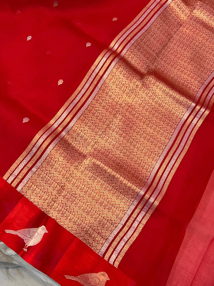 Red Banarasi Handloom Kora Silk Saree | Kadhwa Weave | Aura Benaras