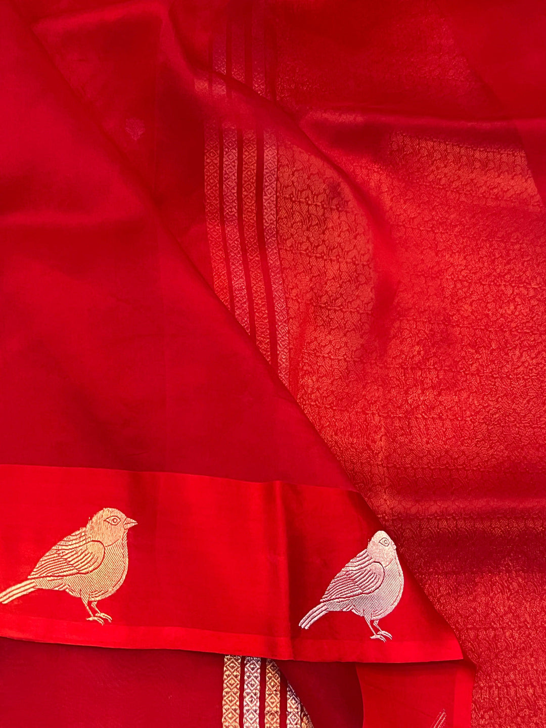 Red Banarasi Handloom Kora Silk Saree | Kadhwa Weave | Aura Benaras