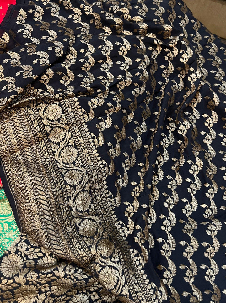 Red Pure Banarasi Khaddi Crepe Silk Saree - Aura Benaras