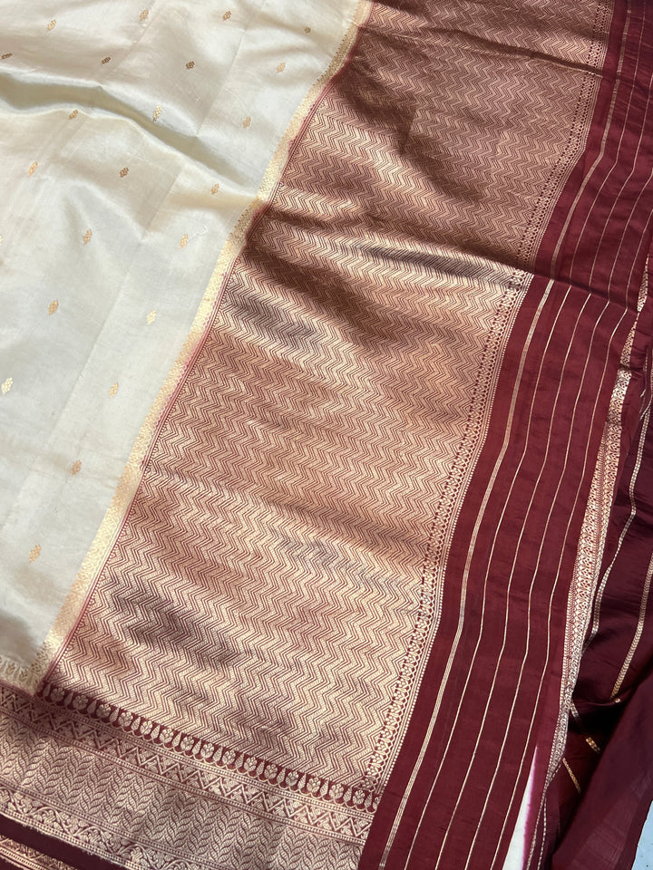 White Pure Silk Handloom Banarasi Saree