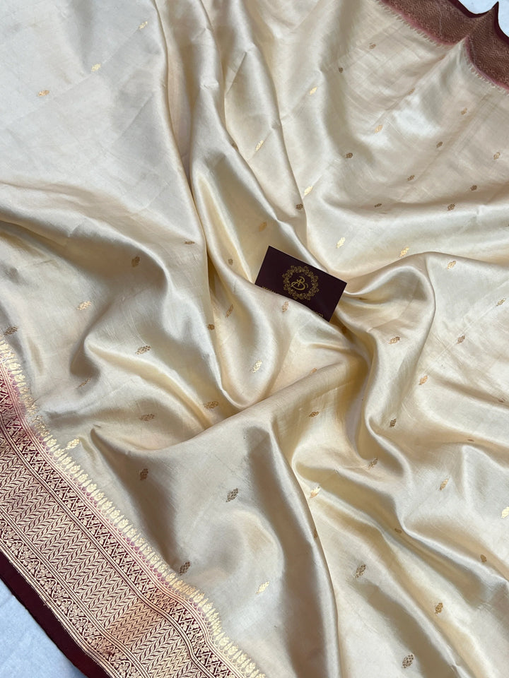 White Pure Silk Handloom Banarasi Saree