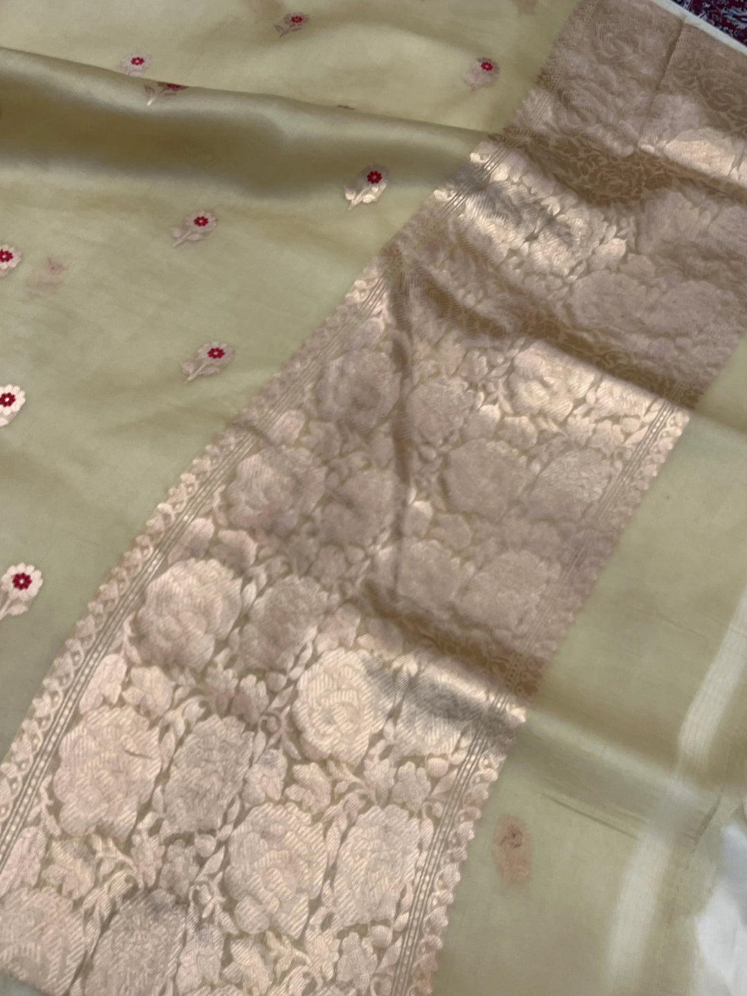 Dusty Beige Pure Kora Silk Handloom Banarasi Saree