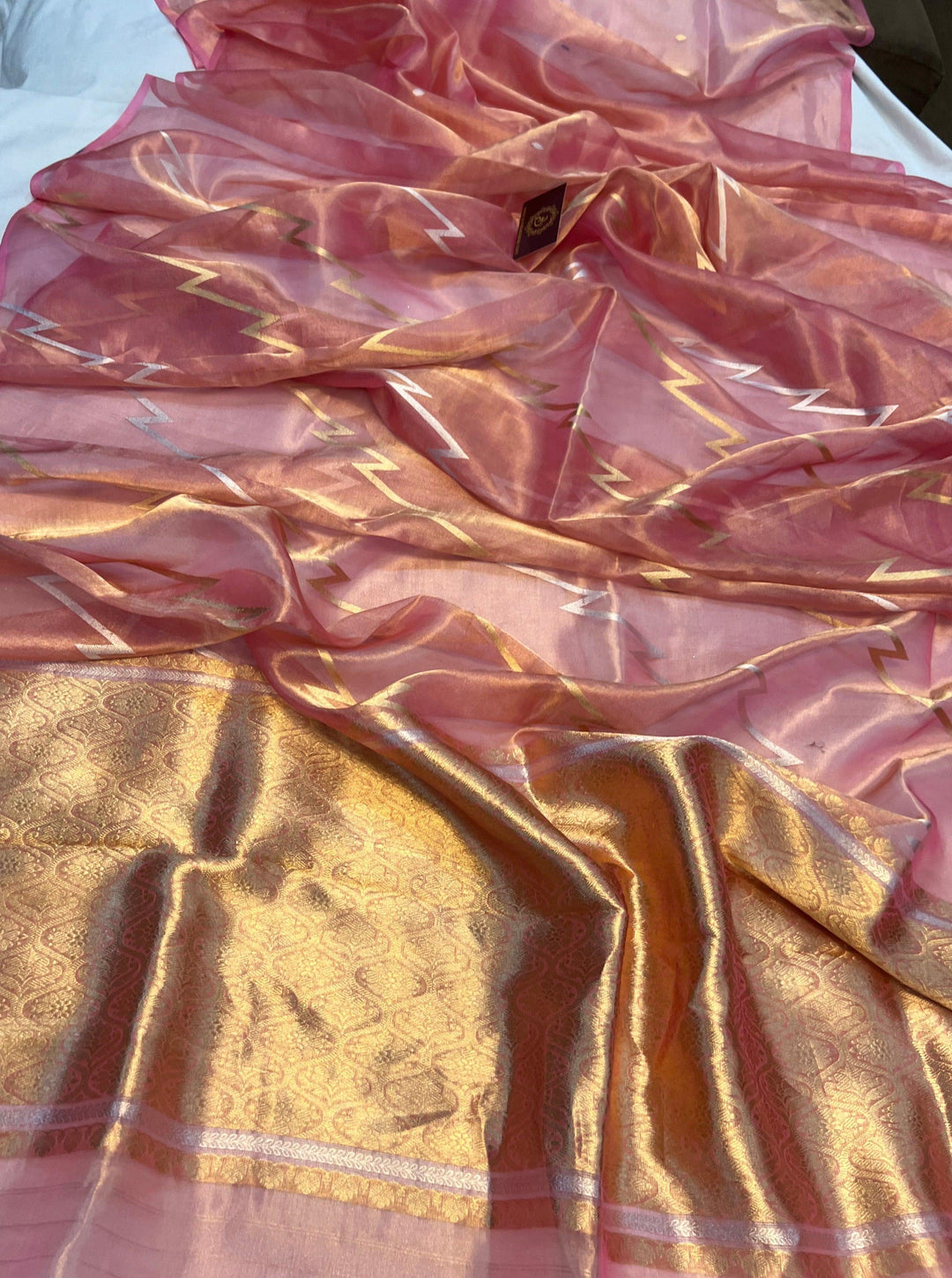 Pink Banarasi Handloom Tissue Silk Saree - Aura Benaras