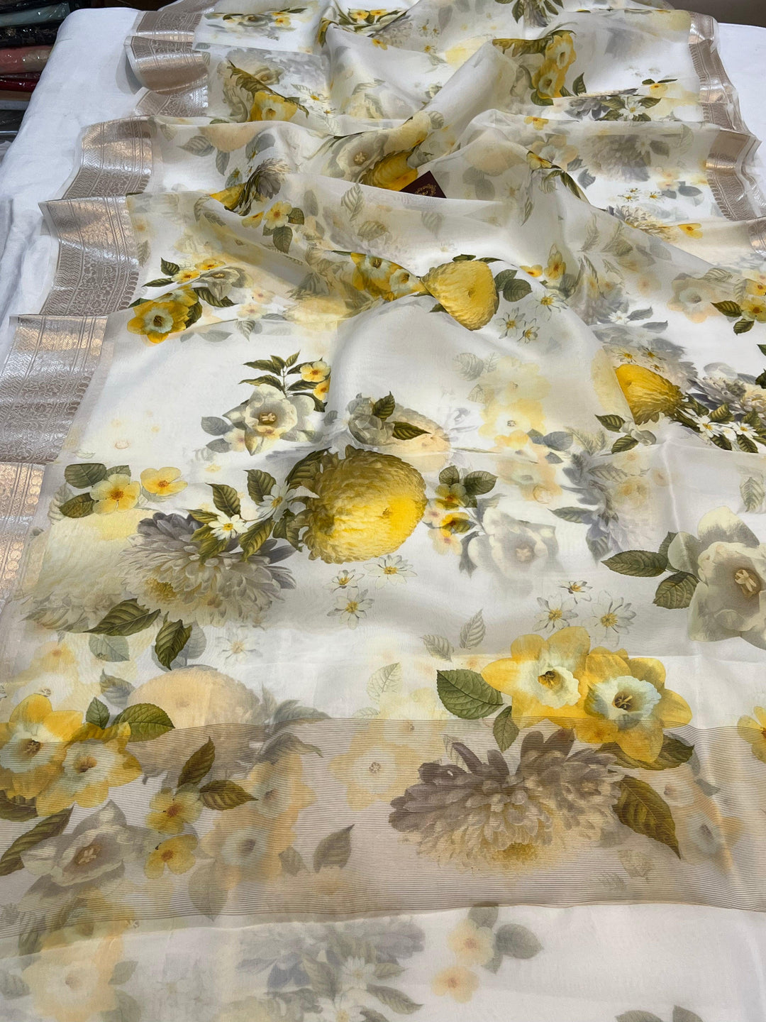 White Banarasi Handloom Kora Silk Saree | Aura Benaras