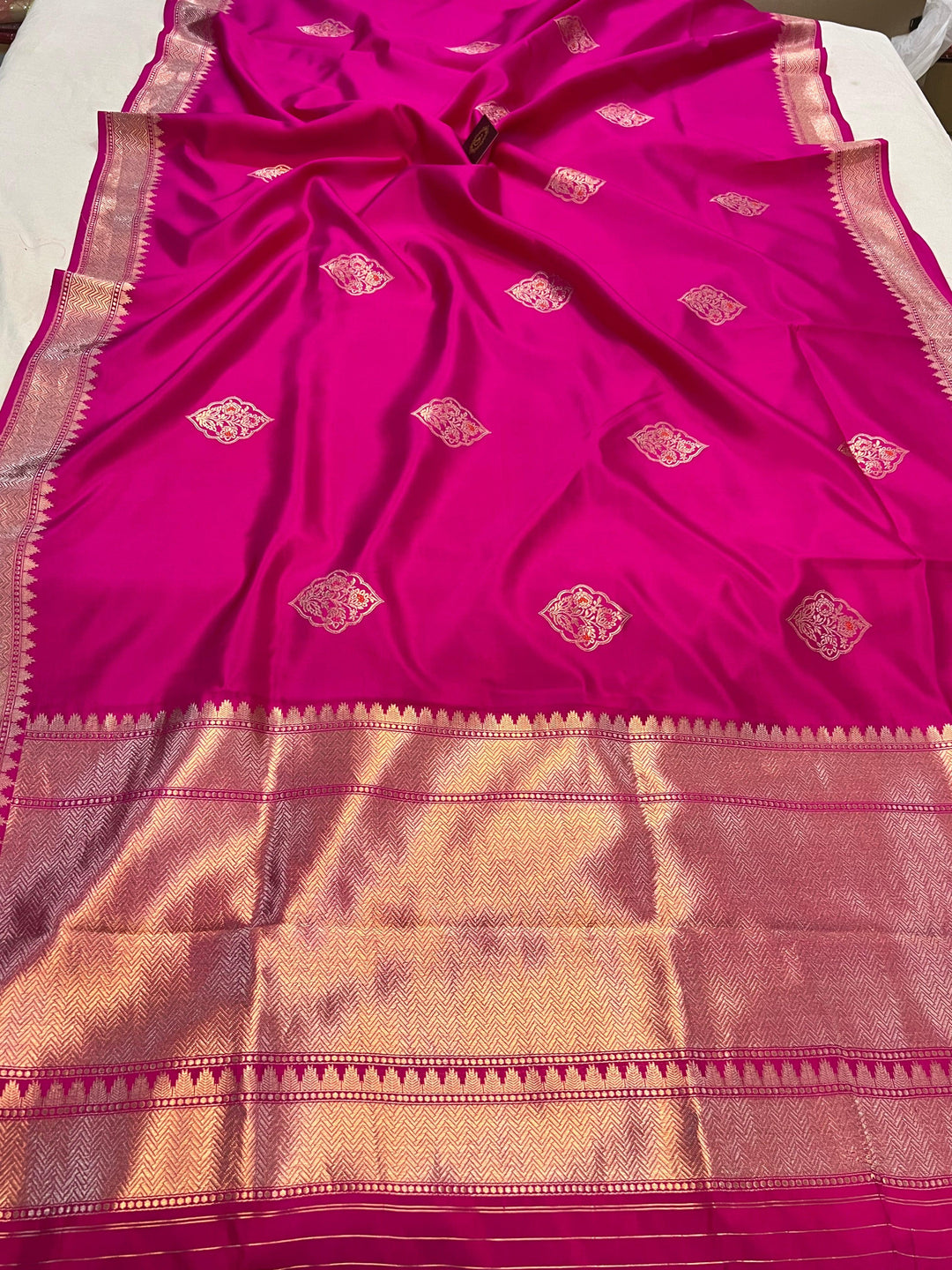 Buy Rani Pink Pure Banarasi Handloom Silk Saree | Aura Benaras