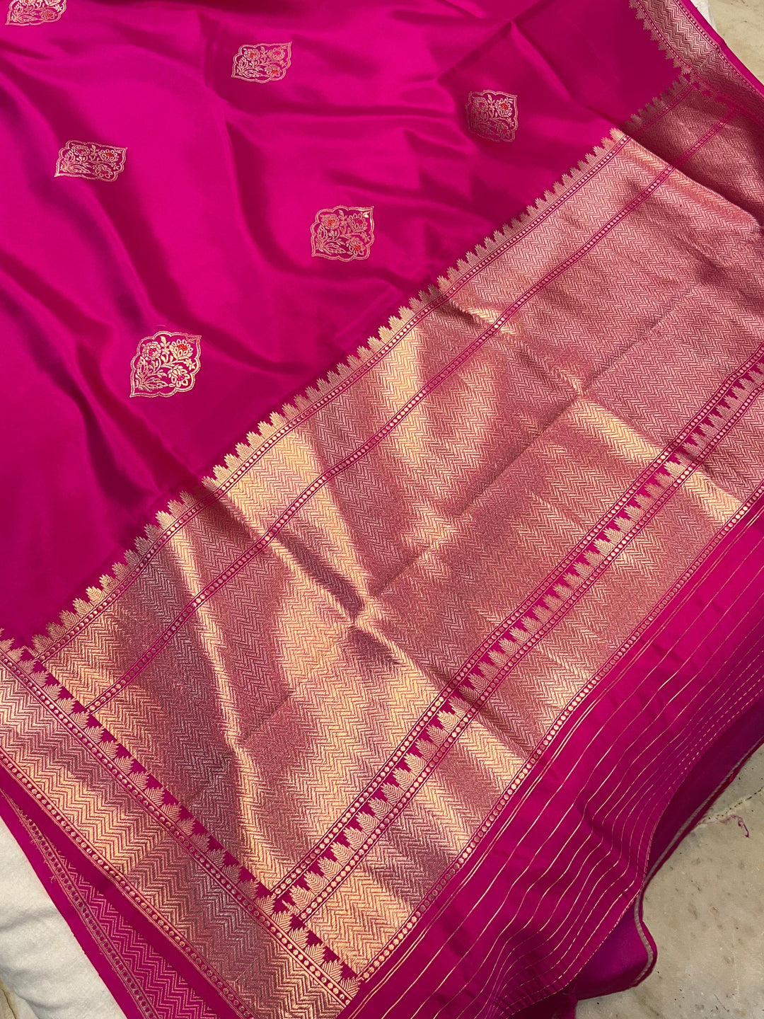 Buy Rani Pink Pure Banarasi Handloom Silk Saree | Aura Benaras