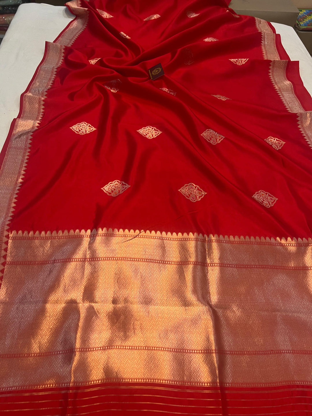Buy Red Pure Banarasi Handloom Silk Saree | Aura Benaras