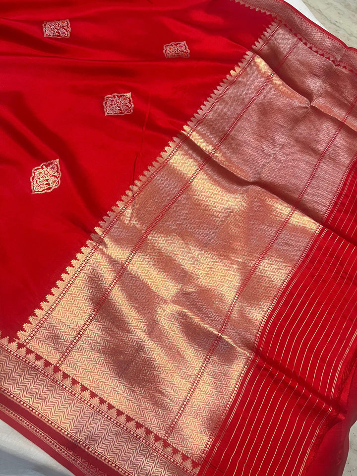 Buy Red Pure Banarasi Handloom Silk Saree | Aura Benaras