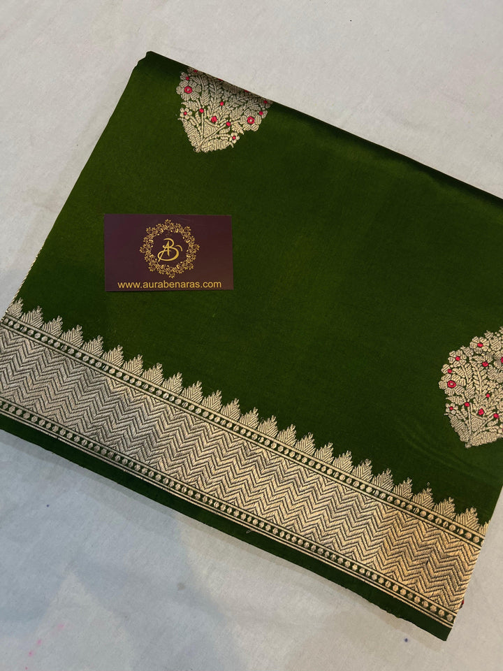 Mehendi Green Pure Banarasi Handloom Silk Saree | Aura Benaras