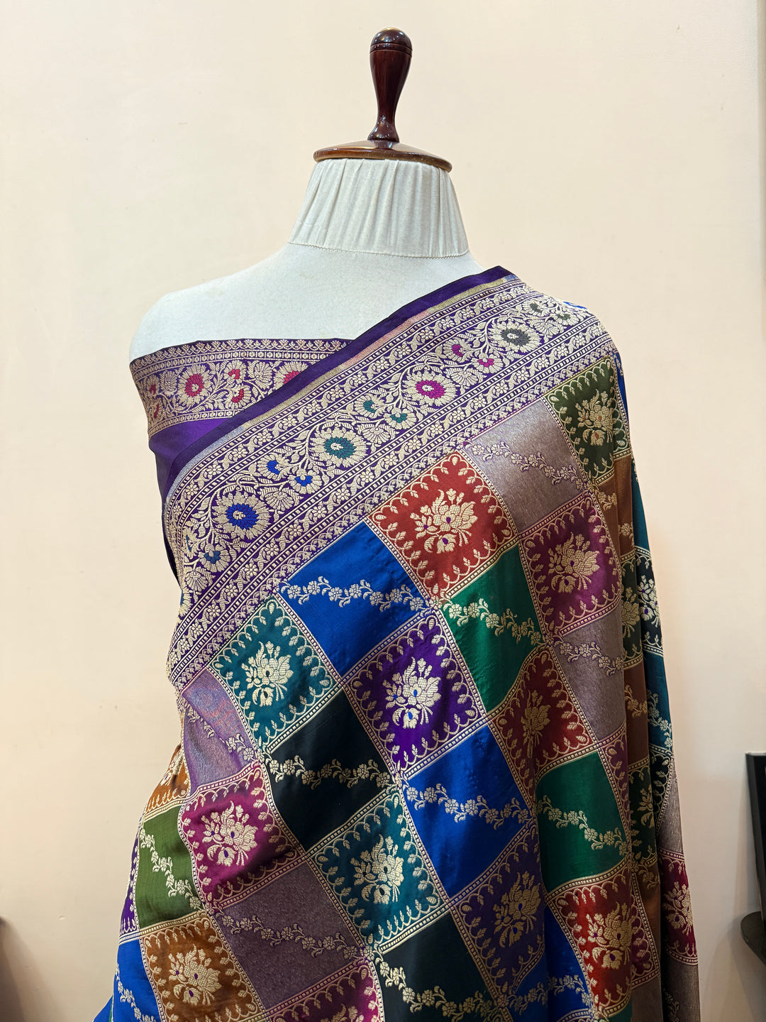 Buy Wine Rangkaat Banarasi Katan Silk Saree 