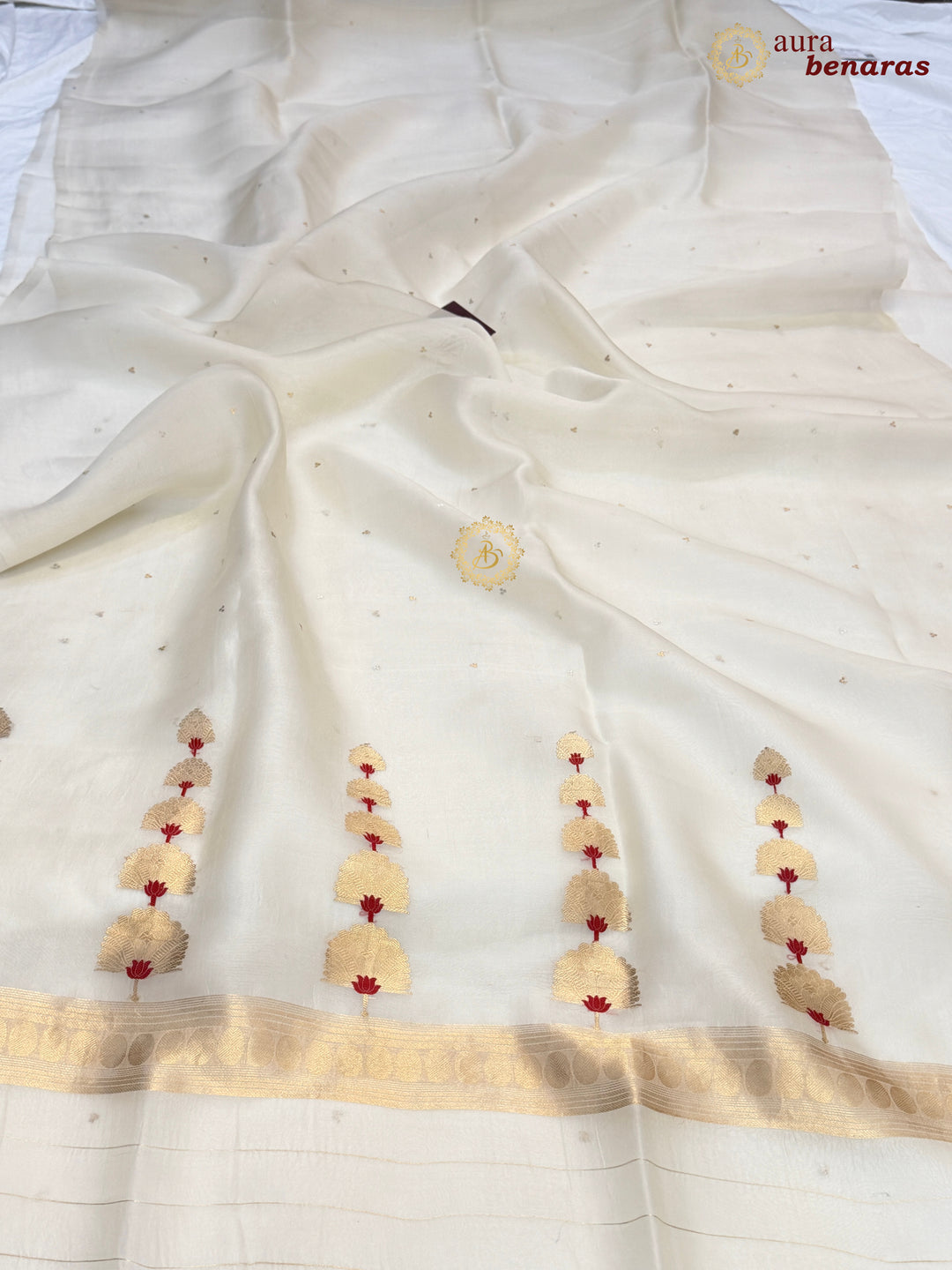 Off White Kora Silk Banarasi Saree Kadhwa Butis 