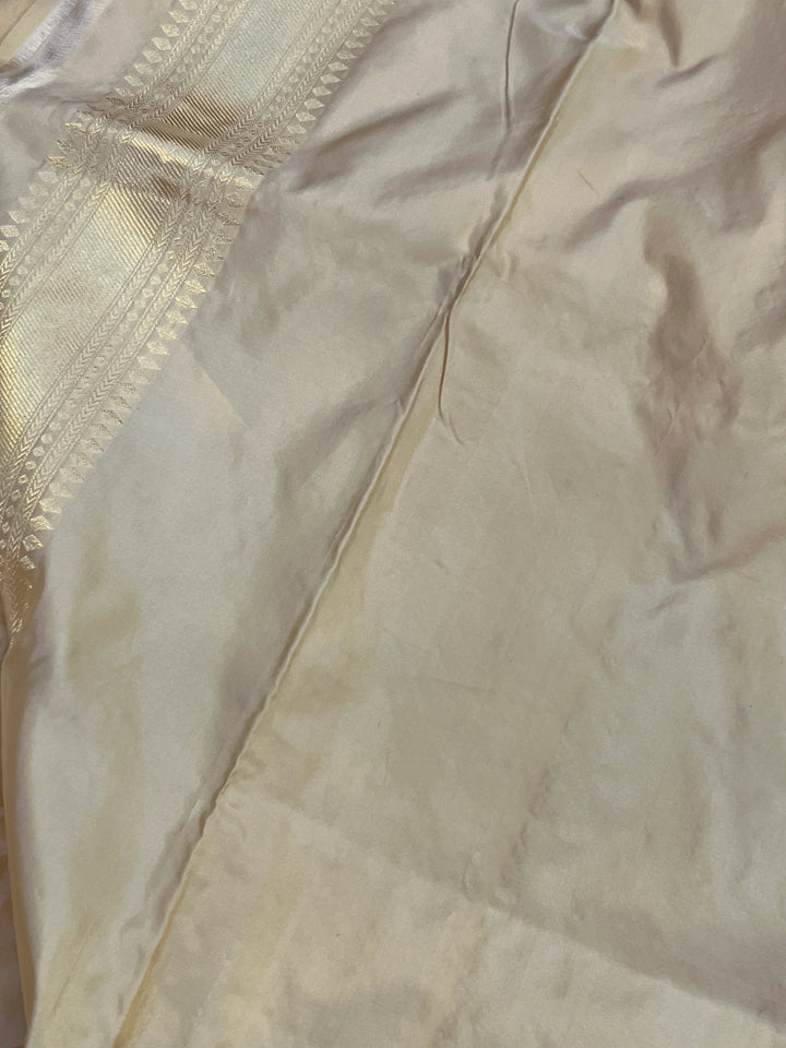 Shop Tanchui Katan Silk Banarasi Saree with Kadhwa Border