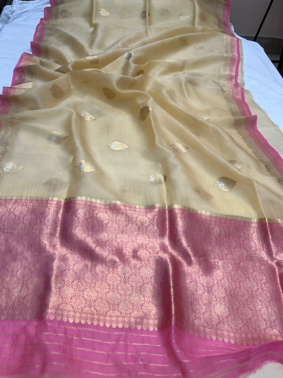 Pale Yellow Pure Kora Silk Handloom Banarasi Saree