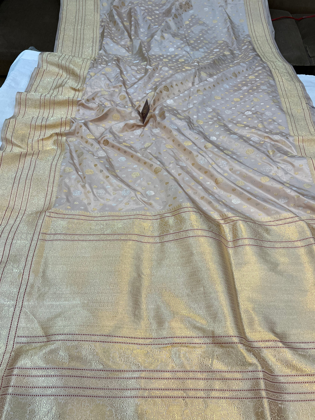 Off White Pure Banarasi Handloom Katan Silk Saree
