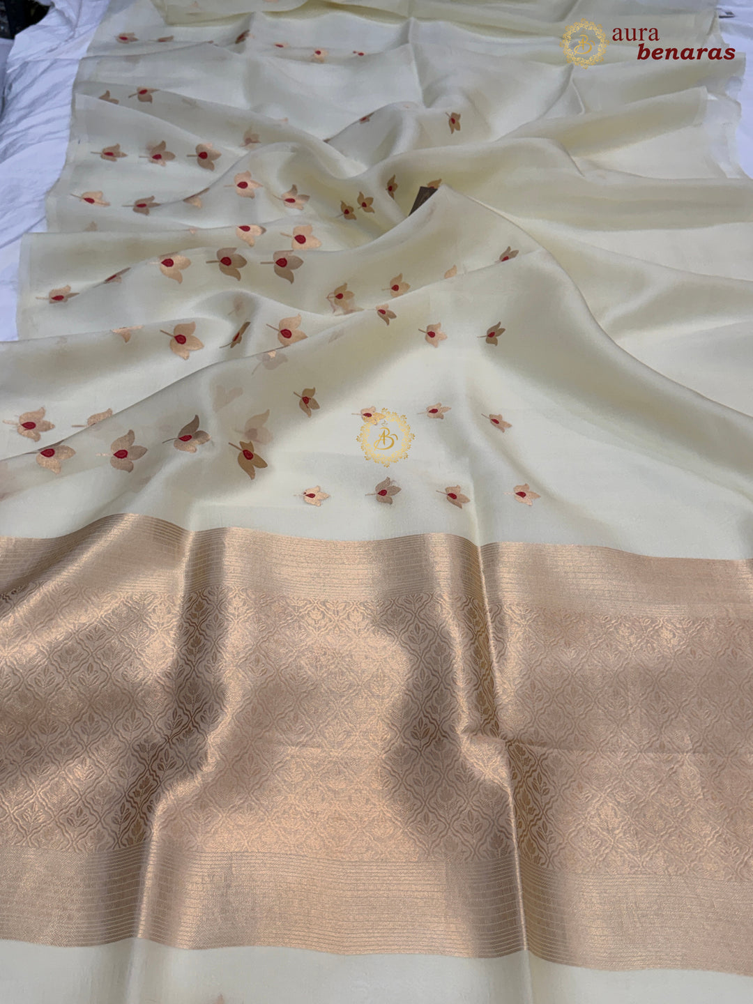 Off White Pure Kora Silk Banarasi Saree with Kadhwa Meenakari Lotus