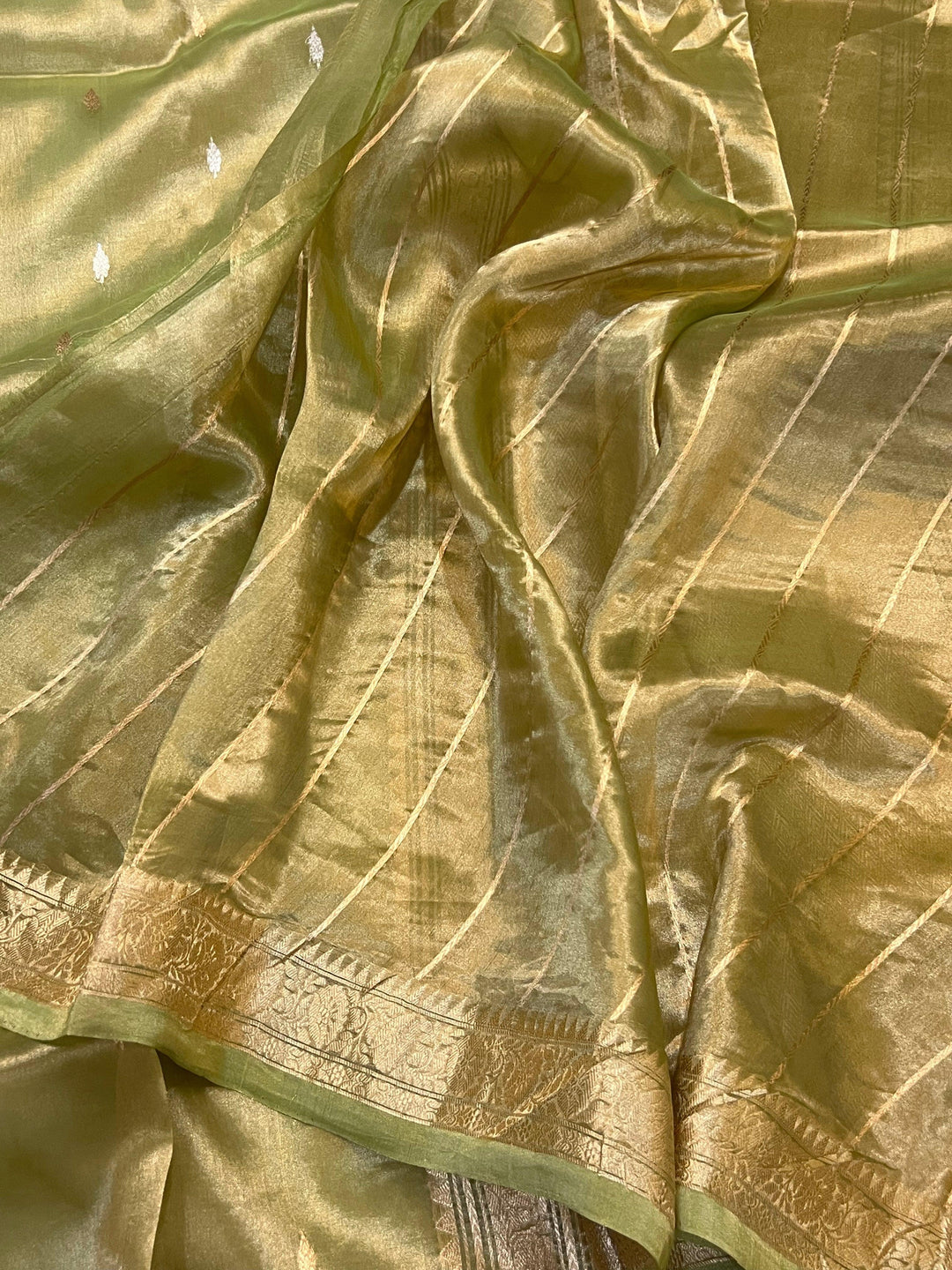 Pista Green Banarasi Handloom Organza Tissue Silk Saree - Aura Benaras